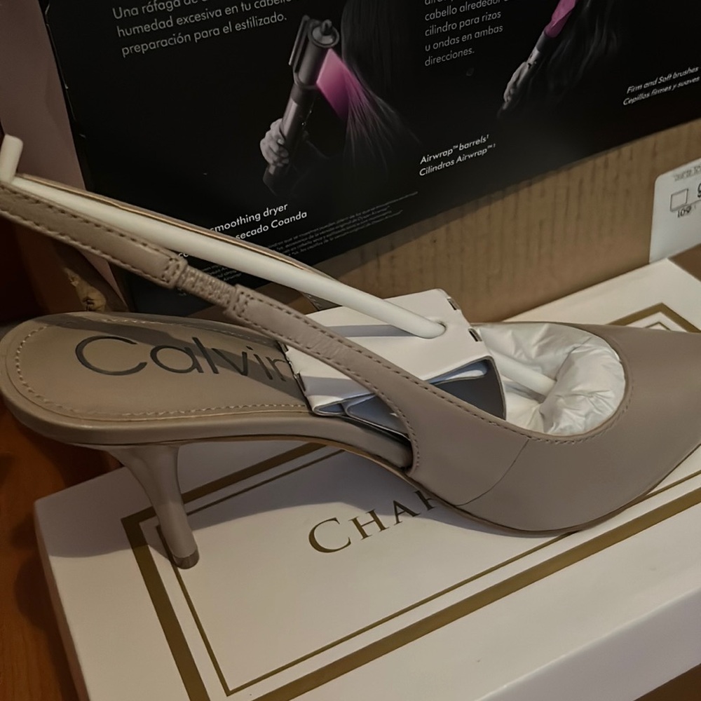 Calvin Klein Cinola